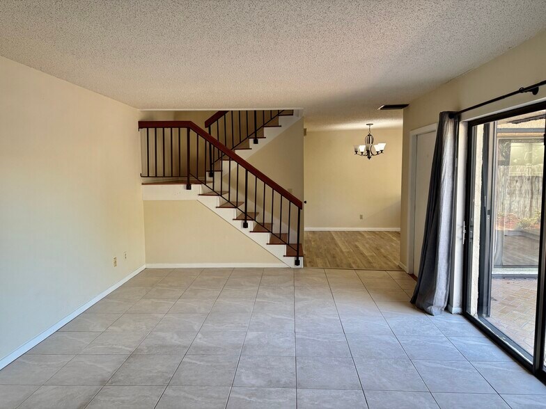 Building Photo - 1166 6th Ave