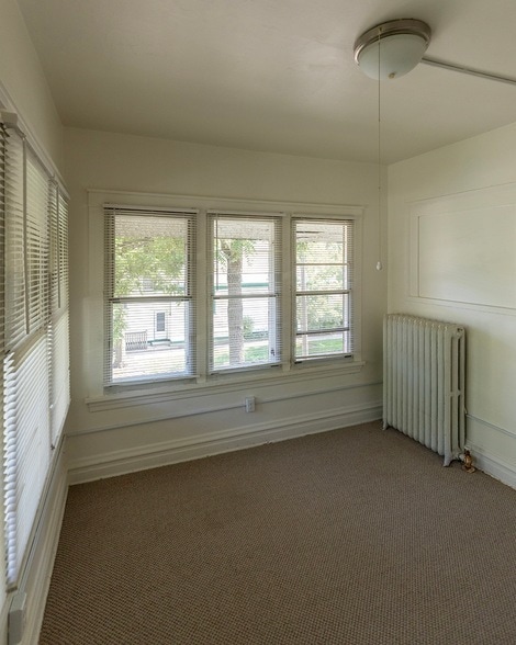 Building Photo - 202 Ridgeland Ave