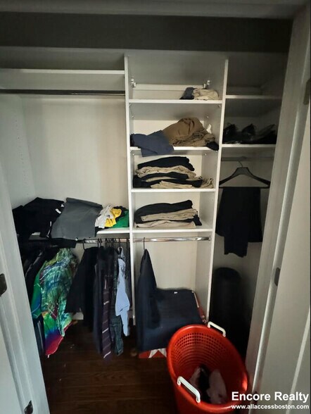 Building Photo - 454 Harvard St