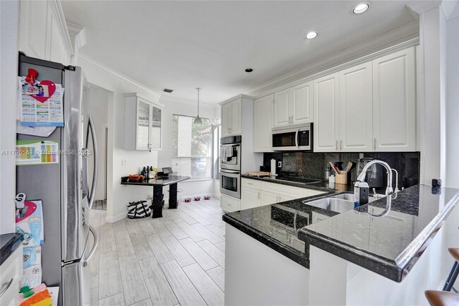 Building Photo - 2508 Cardaman Ave