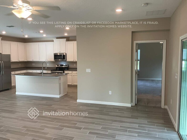 Building Photo - 9968 Lemon Grass Ln