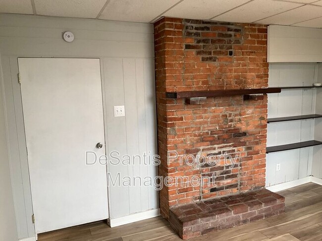 Building Photo - 1632 Steuben St