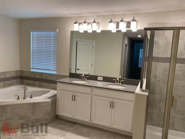 Building Photo - 11160 Longleaf Woods Dr
