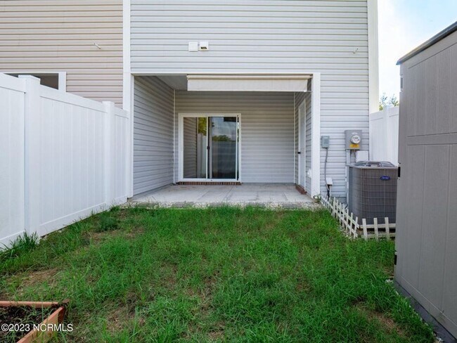 Building Photo - 506 Justice Farm Dr