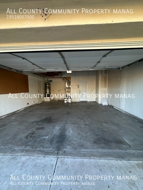 Building Photo - 1857 Creekside Dr
