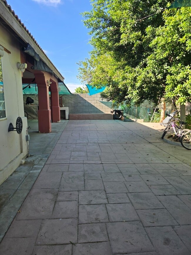 Building Photo - 50925 Chiapas Dr