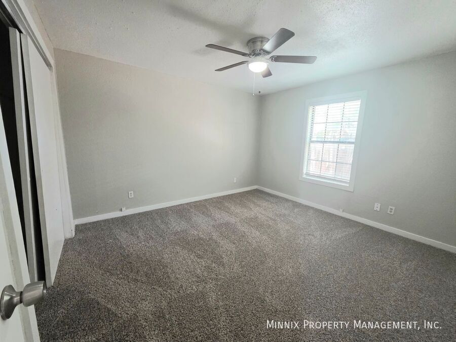 Building Photo - 3007 W Louisiana Ave