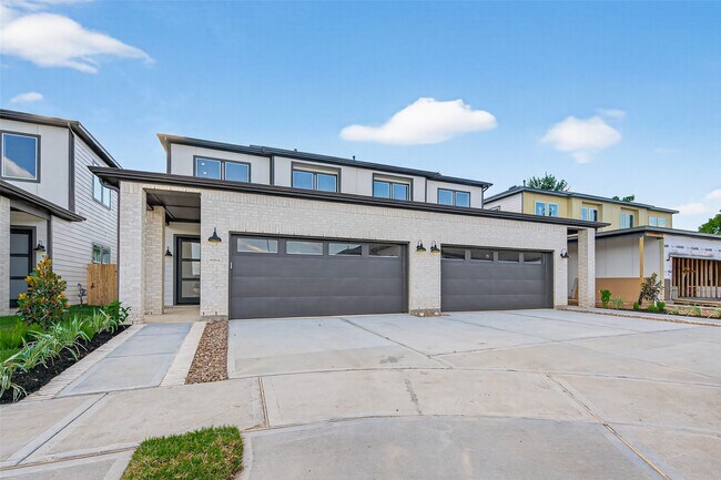 Primary Photo - 4330 Avron Dr