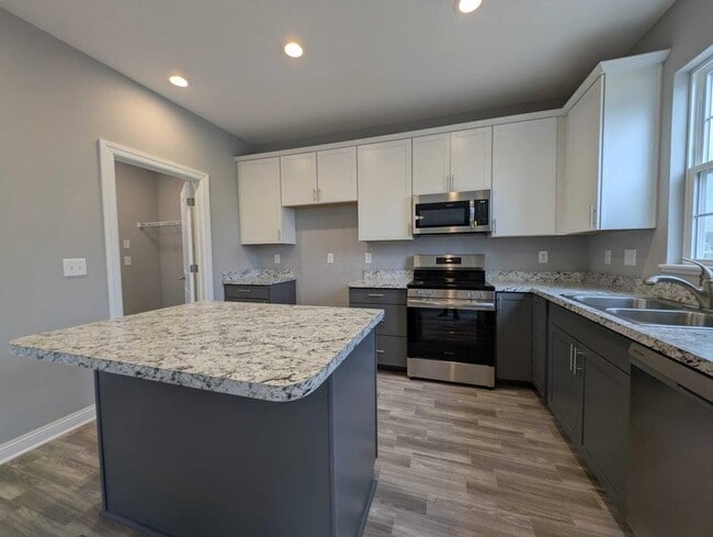 Building Photo - 4900 Citation Ct