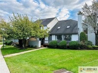 Building Photo - 34 Cotoneaster Ct
