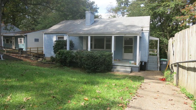 Building Photo - 211 Stribling Ave