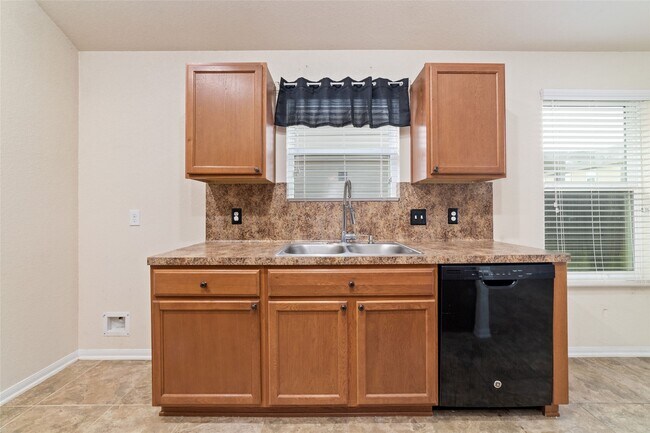 Building Photo - 3307 Upland Spring Trace