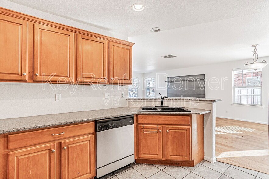 Building Photo - 1191 S Richfield St