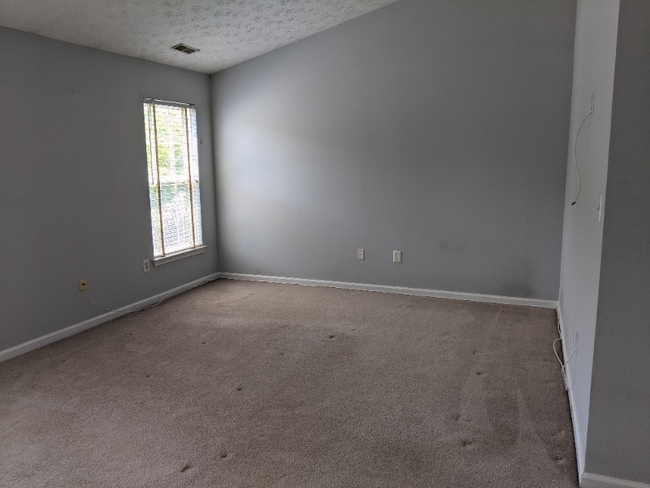 Building Photo - 307 Timberbrook Ct