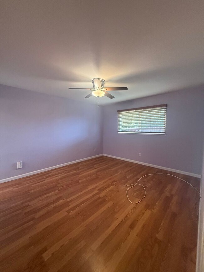 Building Photo - 55+ 2 bedroom in Watsonville
