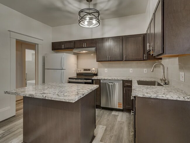 Building Photo - Beautiful Remodeled 2 Bedroom Home in Reno's Desirable Old Southwest