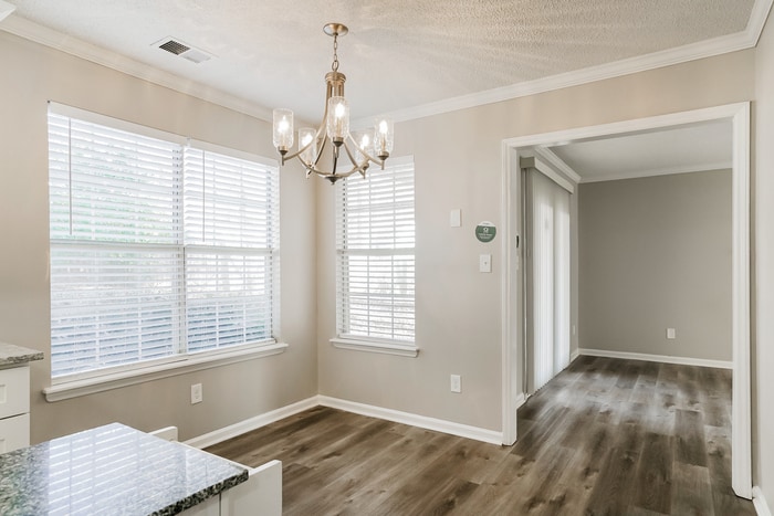 Building Photo - 300 Beech Hill Ct