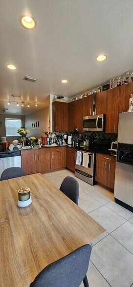 Building Photo - 4071 SW 149th Pl