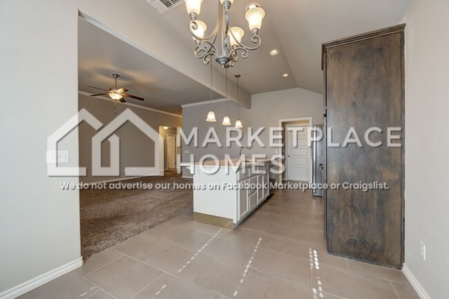 Building Photo - 3914 Wiltshire Dr