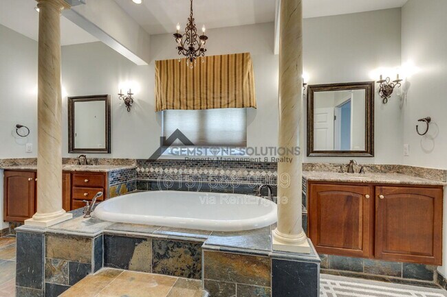 Building Photo - 756 Rolling Fork Dr