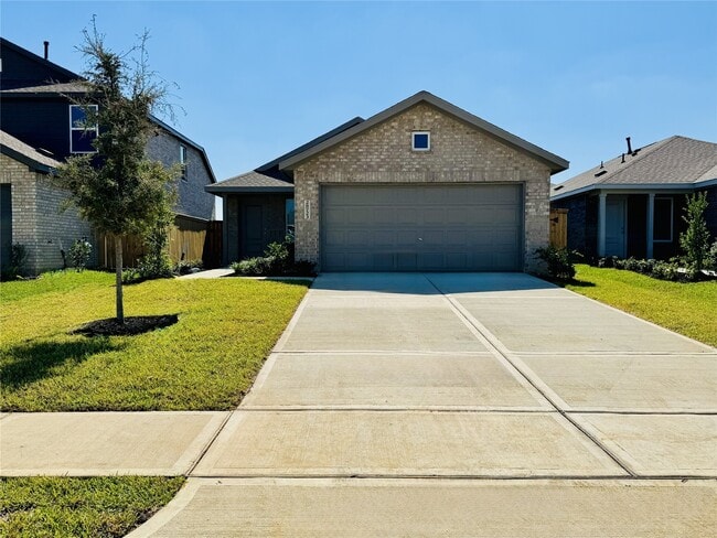 Building Photo - 28723 Bottom Grass Trl