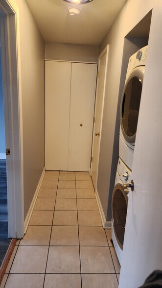 Building Photo - 6302 Nugget Cir