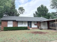 Building Photo - 711 Meadow Lake Dr