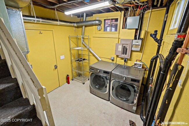 Building Photo - 1334 K St
