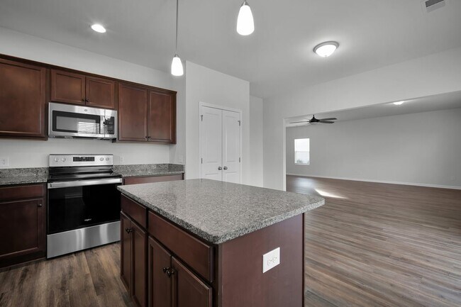 Building Photo - 248 Wellstone Wy