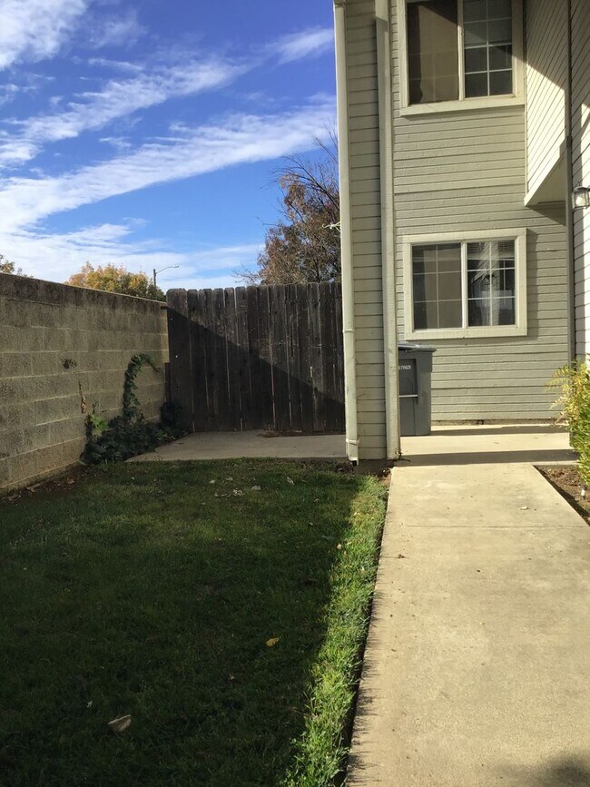 Building Photo - PO510-Midha, Sanjiv