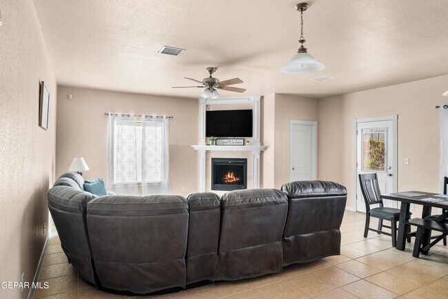Building Photo - 3309 Tierra Angel Dr