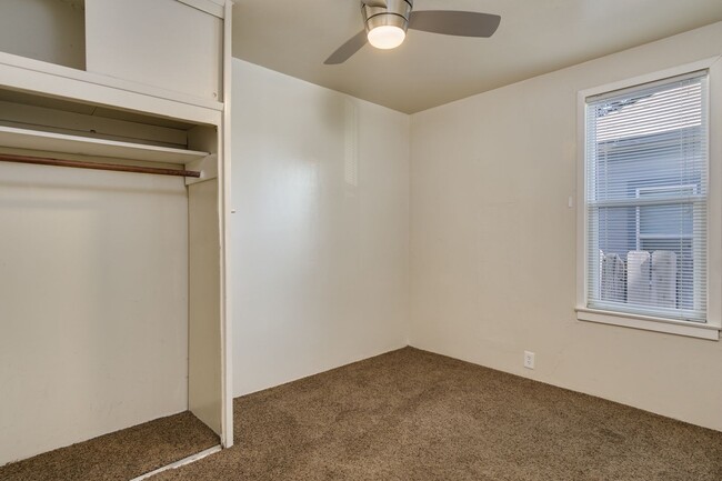 Building Photo - Chico Charmer! Close to CSUC and downtown ...