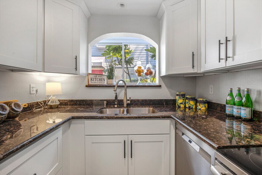 Building Photo - 105 146th Ave SE