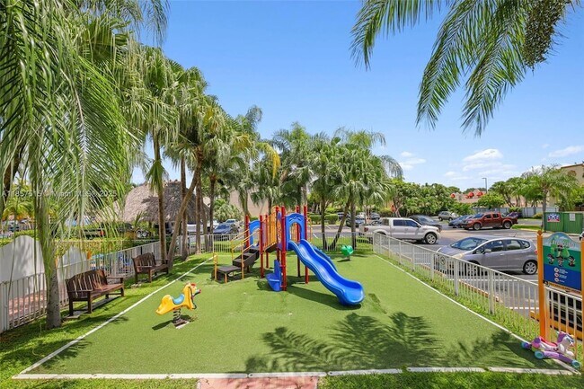 Building Photo - 8615 NW 5th Terrace