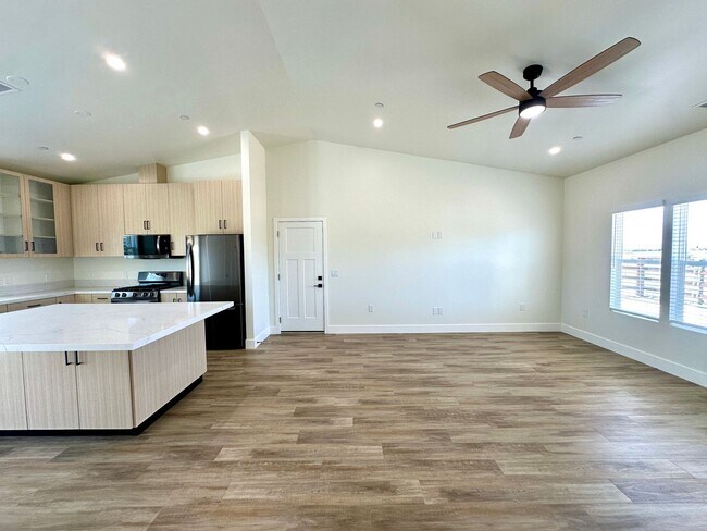Building Photo - LUXE NEW BUILD ON PROPERTY IN MENIFEE!