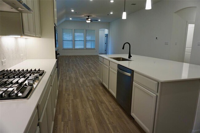 Building Photo - 105 Elm Rdg Wy