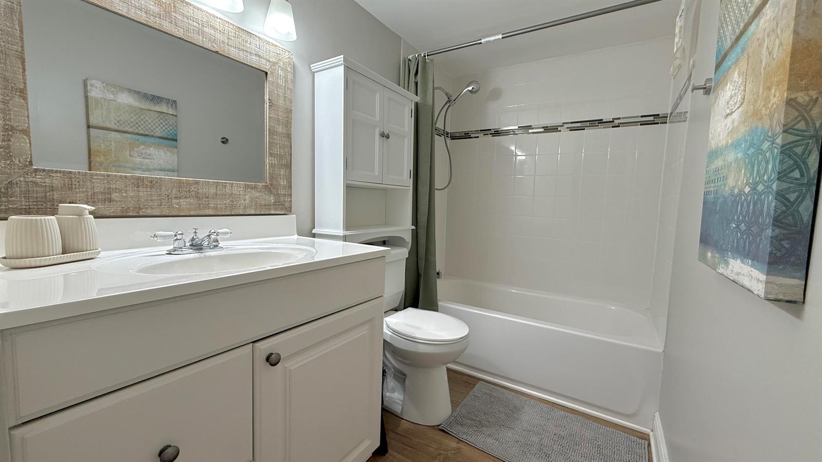 Building Photo - 401 Golden Isles Dr