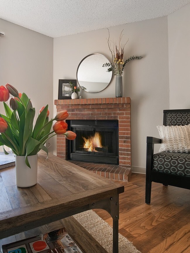 Fielder�s Creek Apartments Englewood, CO Apartment Finder