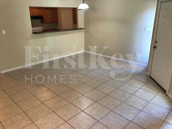 Building Photo - 2920 La Estancia Ln