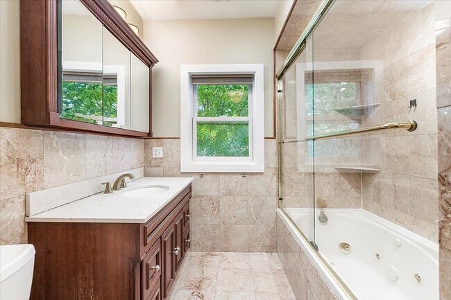 Building Photo - 61 Coral Ave