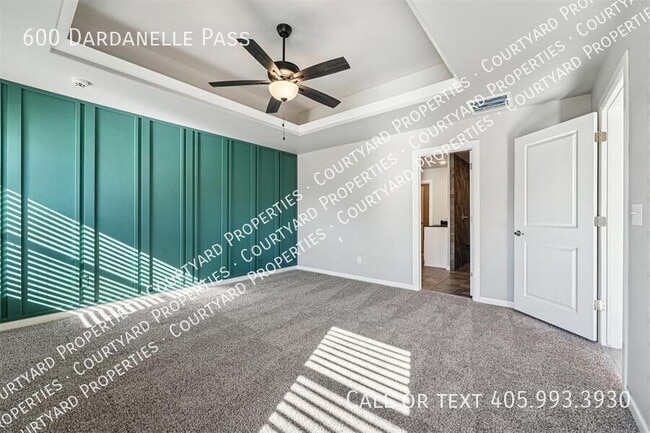 Building Photo - 600 Dardanelle Pass