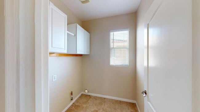 Building Photo - 36425 Fallingstar Pl