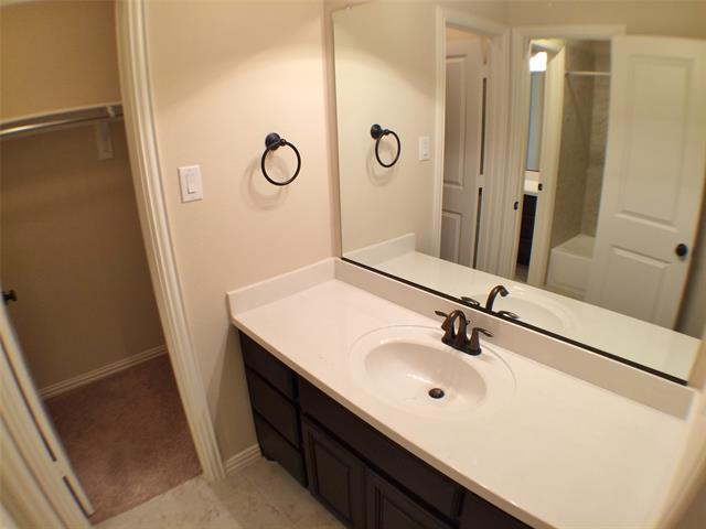 Building Photo - 7675 Dotter Dr