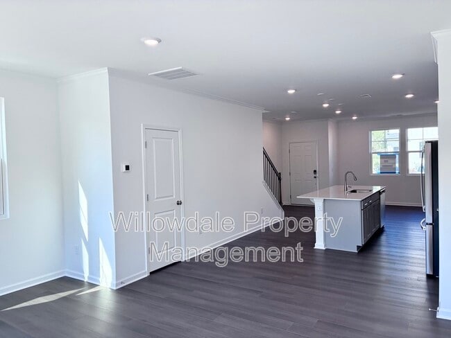 Building Photo - 2300 Oakwood Mdws Ct