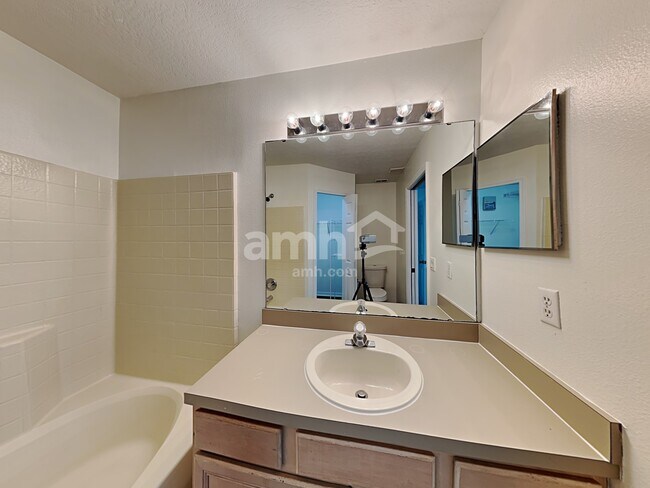 Building Photo - 4416 Brookdale Court