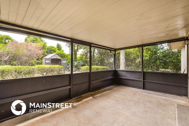 Building Photo - 2375 Moonstone Ave