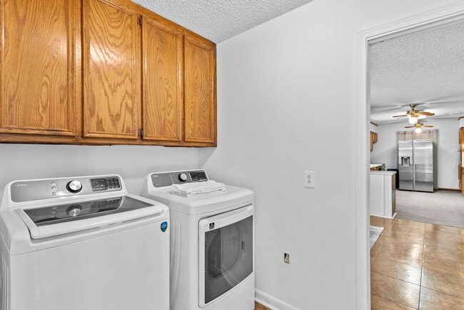 Building Photo - 12336 Perkins Rd