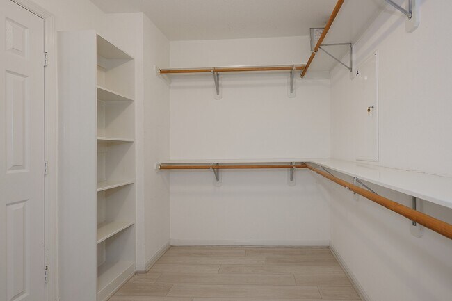 Building Photo - 78 E Foxbriar Forest Cir