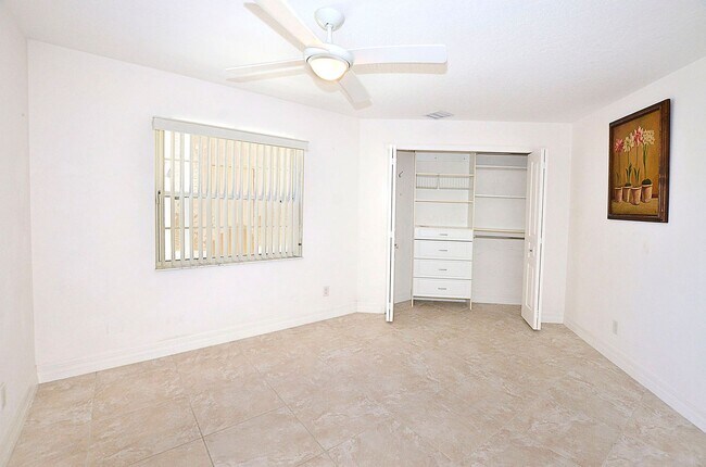 Building Photo - Vero Beach Rentals. Vero Beach Rent, LLC and Property Management Company