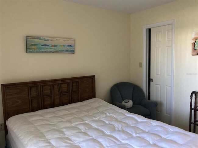 Building Photo - 6114 43rd St W